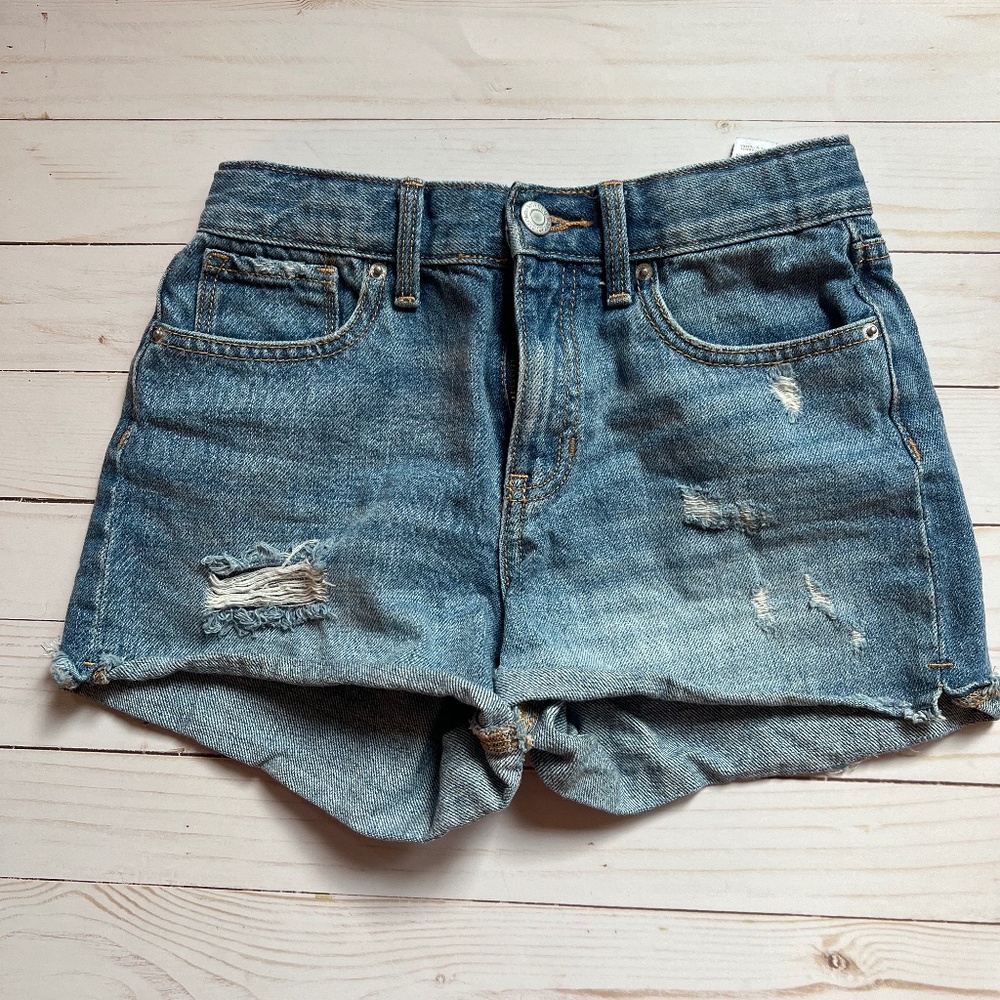 Old Navy Girl's Distressed Denim Shorts/Adjustable Waist Size 10